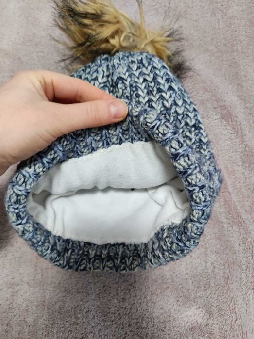 Caciula albastra groasa (de iarna) cu ciucure NOUA