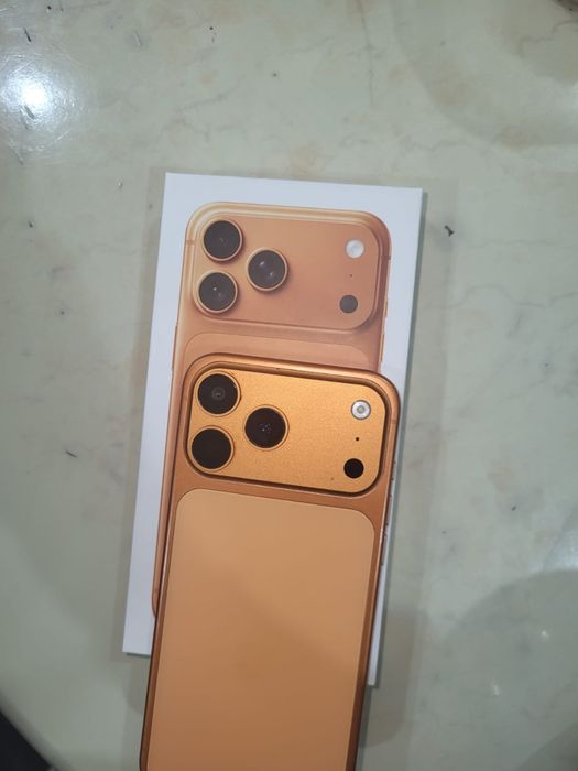 Продам 17про макс