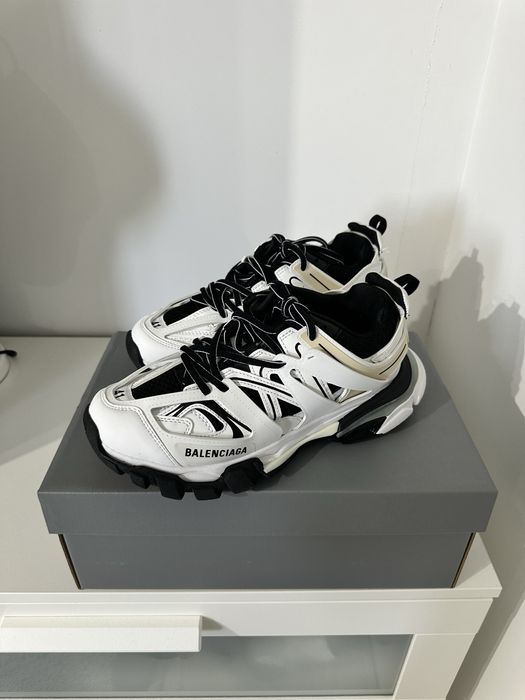 Balenciaga Track