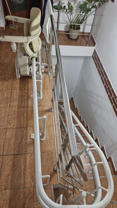 Scaun scara electric