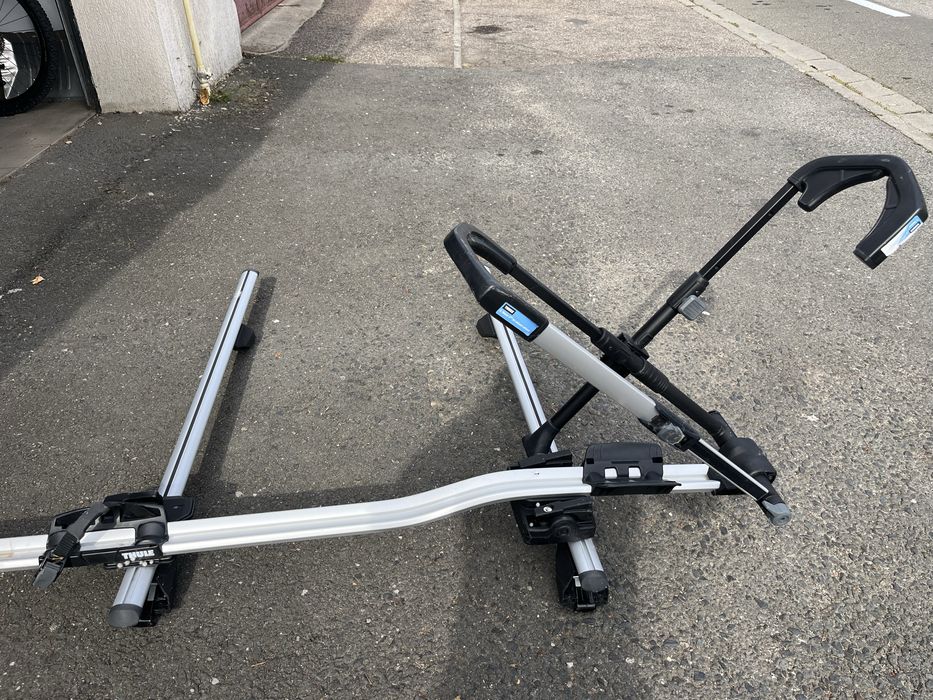 Vand suport ThuleUpride cu prindere pe bare transversale