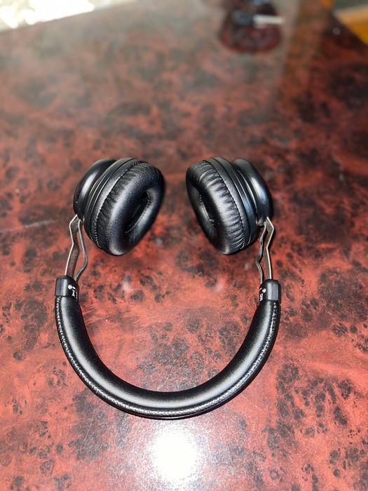 DKNY Wireless Headphones — Оригинал ва Стилни наушник!
​Маълумот:
​Бре