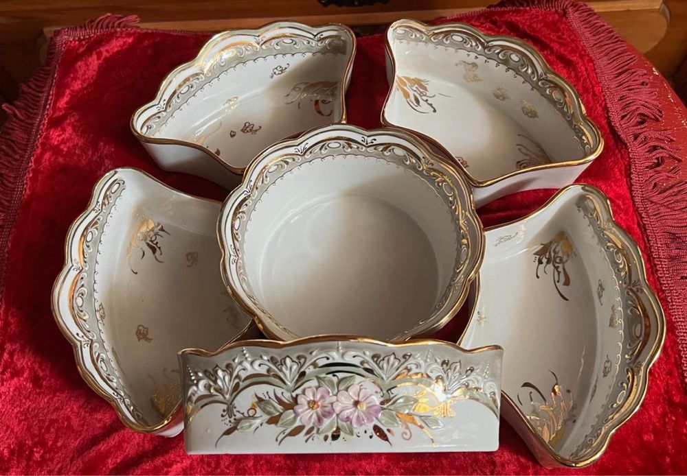 Продам чайный сервиз « Мадонна» , ГДР