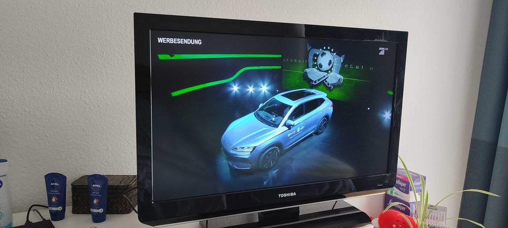 TOSHIBA LED телевизор