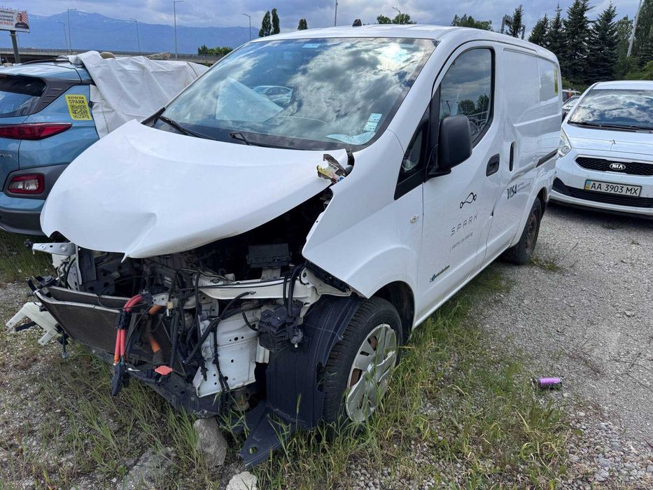 НА ЧАСТИ! Nissan e-NV200 24 kw 2016 г. електрически товарен