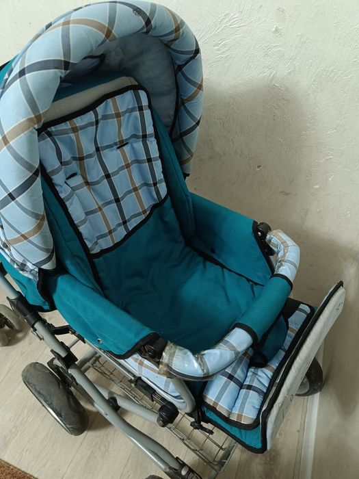 Бесплатно отдам коляску