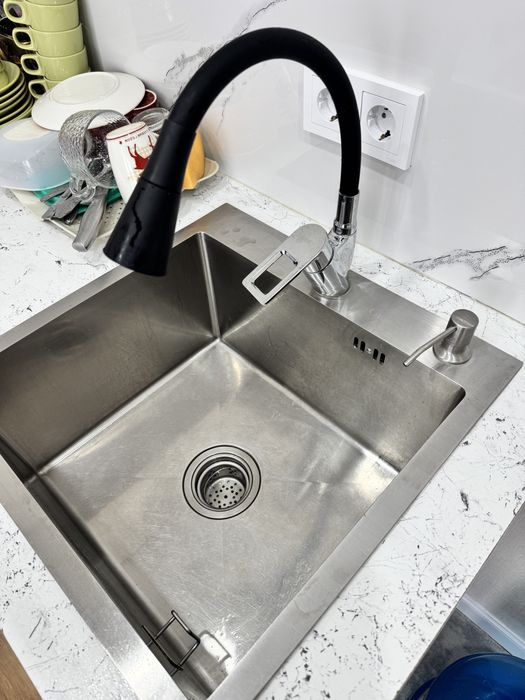 Столешница с мойкой