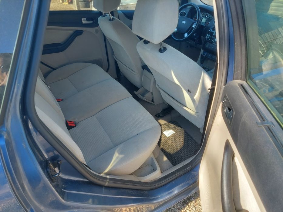 FORD FOCUS 1.6 Benzina Cutie Automata + Extra dotari