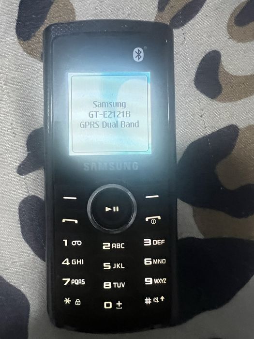 Vand lot telefoane cu butoane