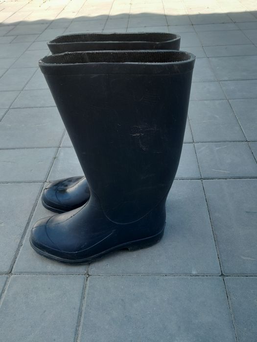 Продам мужскую обувь и плащ