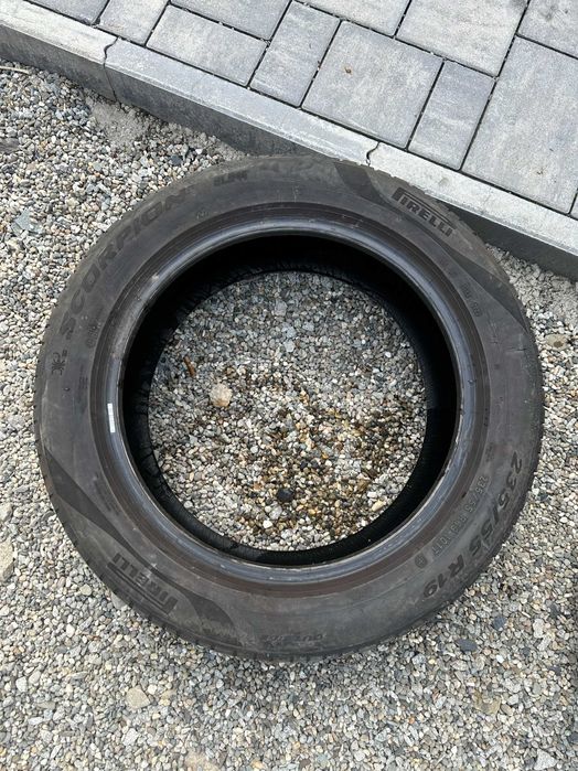 Pirelli 235/55R19 - Anvelope AllSeason, Stare excelenta, Garantie 100%, DOT 2023!