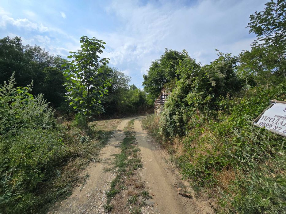 Продавам парцел УПИ 74кв село Лясково общ.Асеновград на път