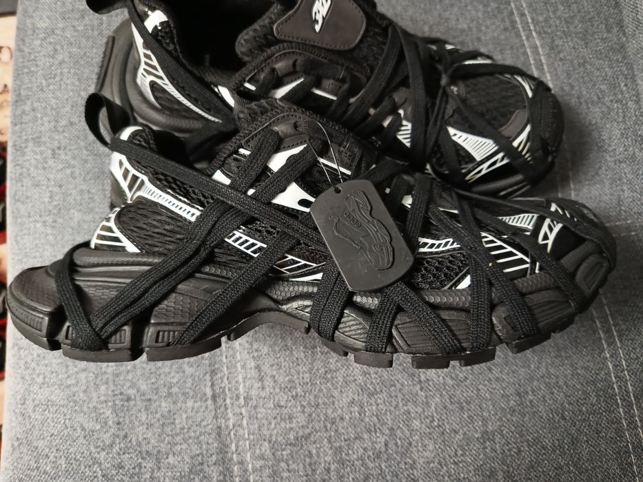 Vând Balenciaga 3XL