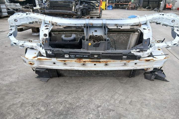 Trager / Calandru 6G91-7A095-AD 6G91-8C607-RC 6G91-7A095-AD 6G91-8C60