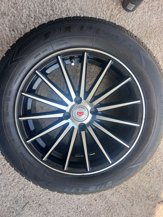 16 vossen saka diska balon