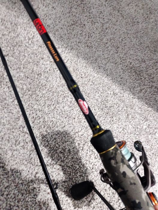 Combo Pescuit Finesse: Lansetă Berkley URBN 1-8g + Mulinetă Abu Garcia Revo3 X + 5 Voblere