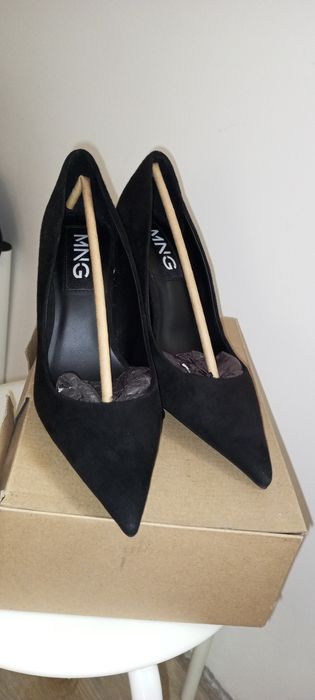 Лодочки замшевые черные Mango