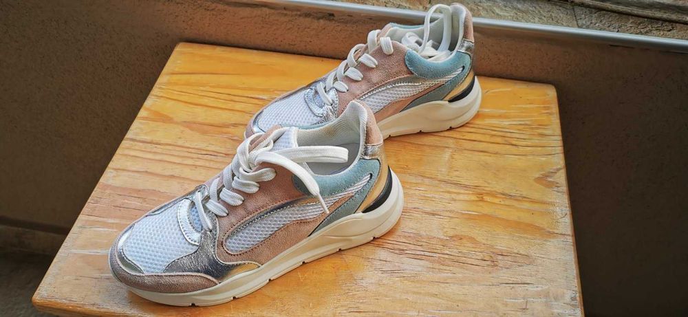 Оригинални маркови дамски сникърси LA FILLE DES FLEURS - 37 номер