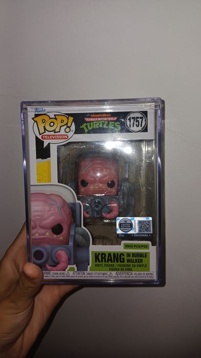 Funko pop Krang и patrick Bateman
