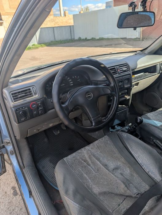 Opel Vectra A (1993г.)