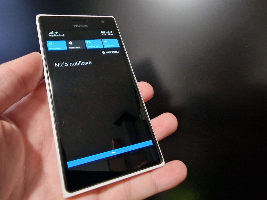 Nokia Lumia 735 Alb – Piesa de colecție, Windows Phone 8.1, Liber rețea