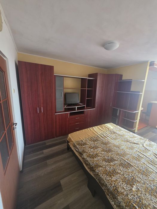 Închiriez garsoniera confort 1 mare