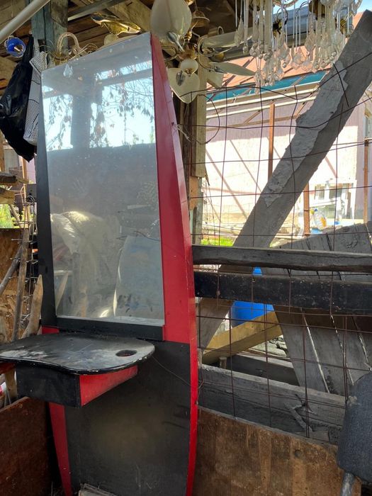 Продам тумбочку,шкафчик