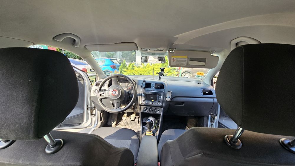 VOLKSWAGEN Polo 2010 — imagine 4