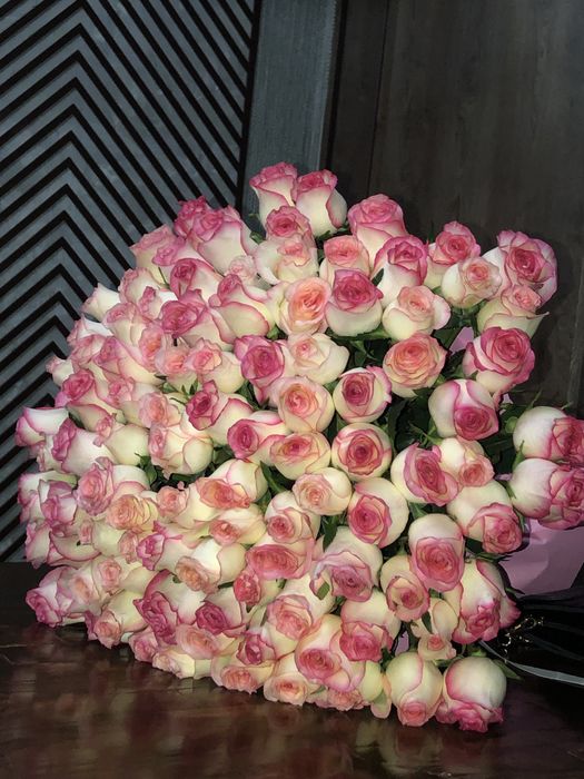 101 роза большая