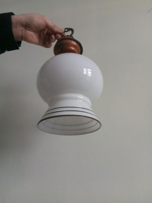 Меден ретро полилей