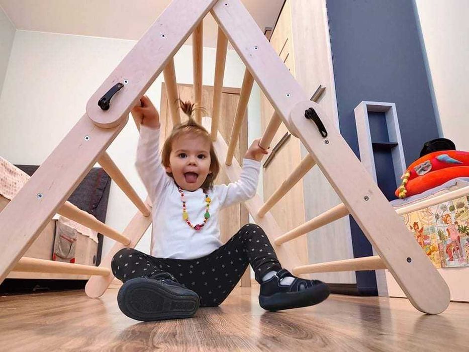 Триъгълник на Пиклер / Pikler Triangle by Odaya