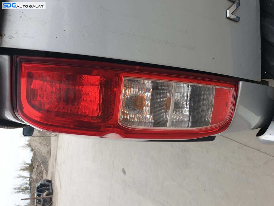 Tripla Lampa Stop Stanga Nissan Navara D40 2005 - 2015 [Q2567]