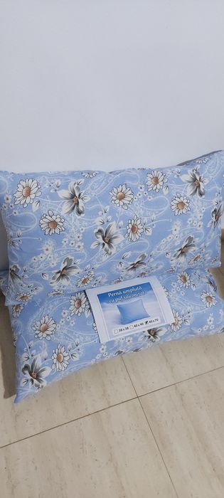Set 2 perne 40x70 cm – Noi cu etichetă | Moi, pufoase | Livrare OLX