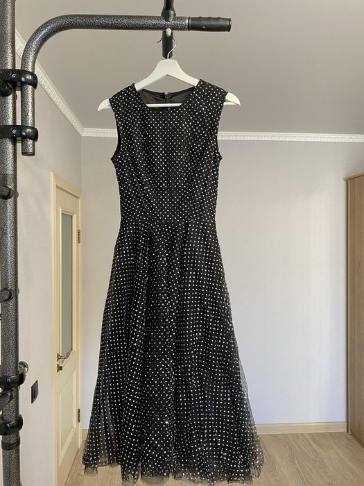 Вечернее черное платье