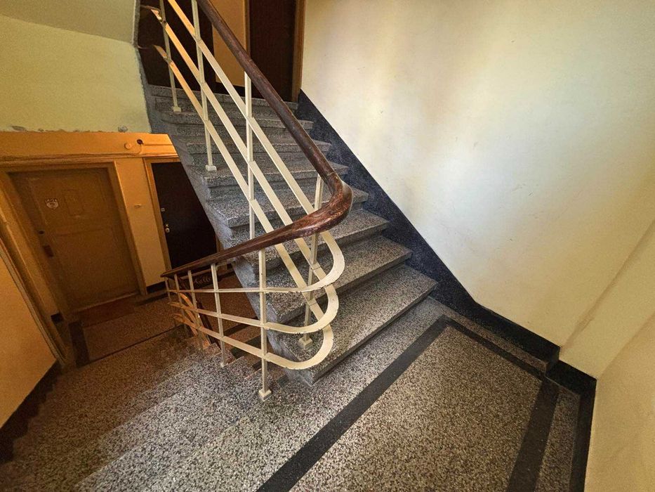 тристаен апартамент в центъра бул. Витоша