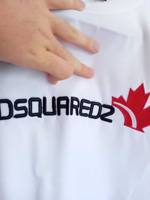 Чисто нова оригинална тениска Dsquared2