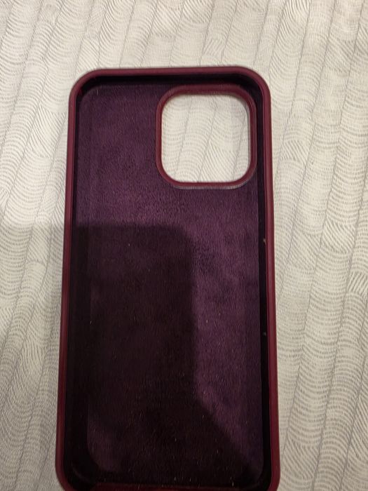 iPhone 15 Pro Max 256GB черен + 7-8 кейса