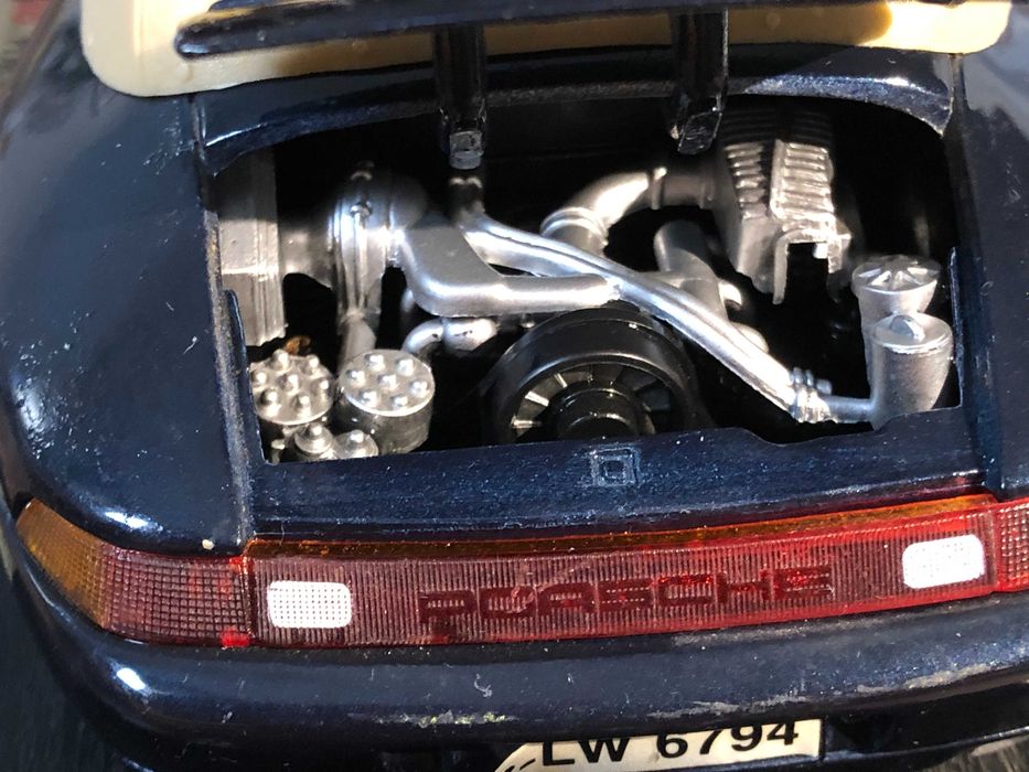 Колекционерско Porsche 911 Carrera Cabriolet