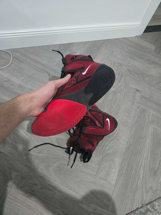 ghete box hyperko 2 rosii