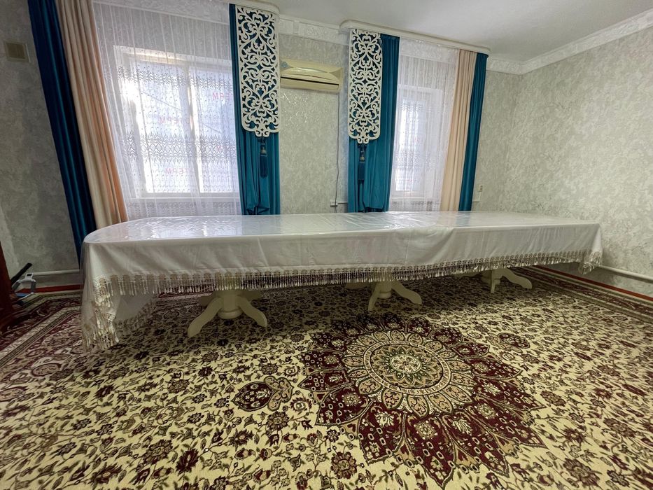 4,5 м Стол сатылады