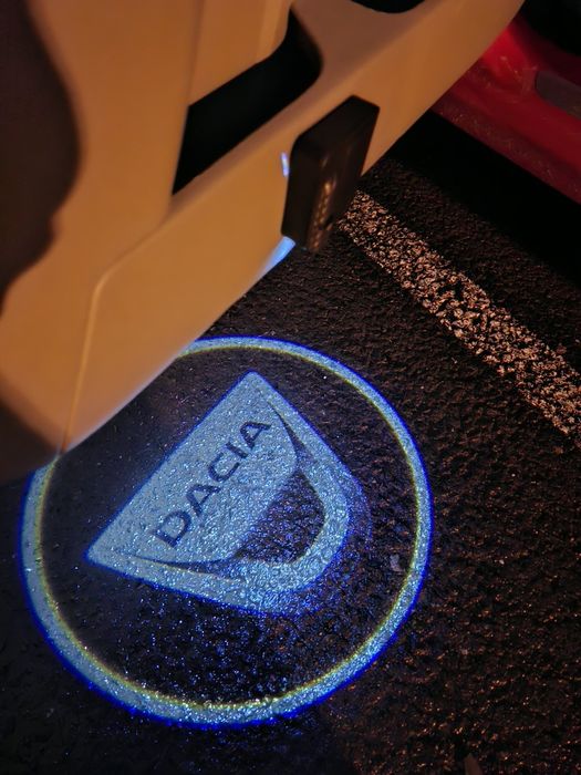 Set 2 Lampi Proiectoare Led Logo Universale DACIA