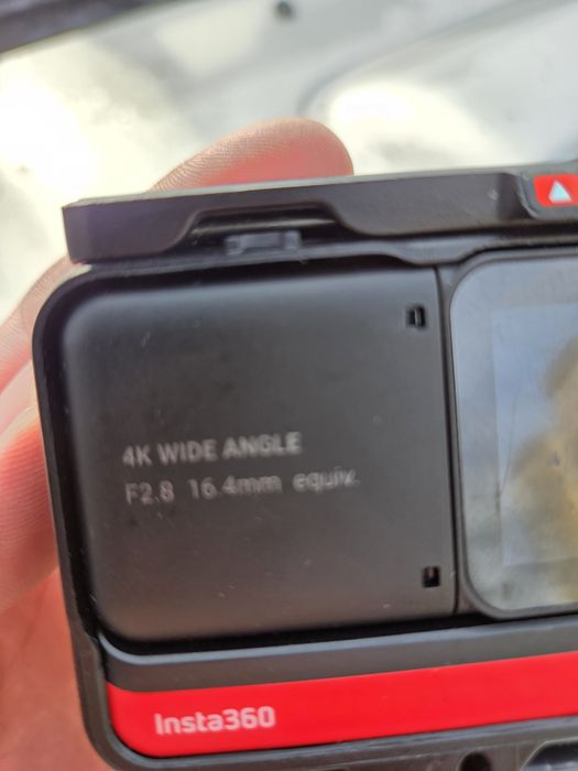 Екшън камера Insta 360 One R