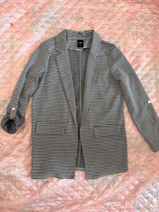 Продам срочно Все вещи по 1500