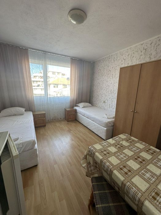 Продава се Къща в Бургас, Сарафово - 420 кв.м за 1000 €/кв.м - Снимка #5