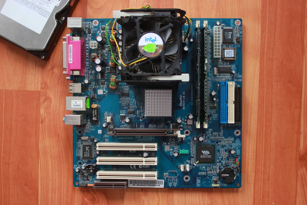 Kit retro PC socket 478 Intel Pentium 4 2.4Ghz/512Mb/160Ata