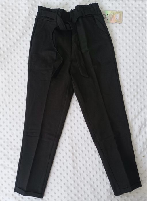 Школьные черные брюки