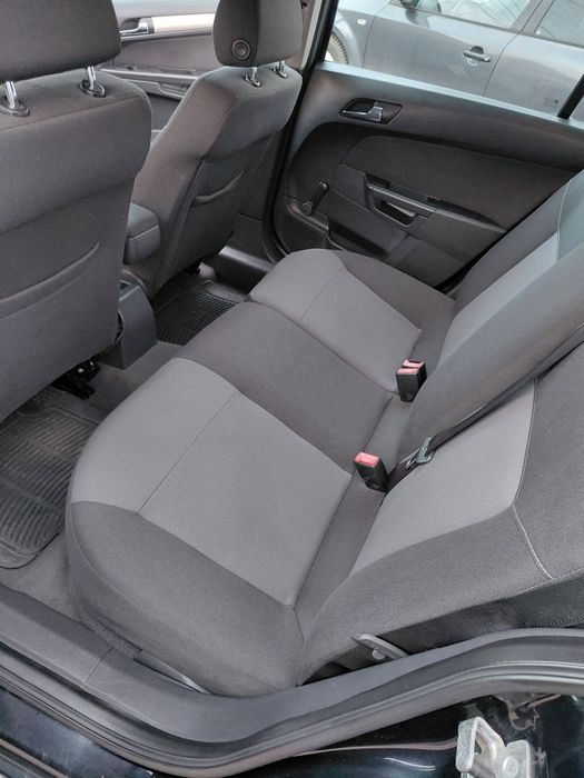 Opel Astra H 1.9 automata