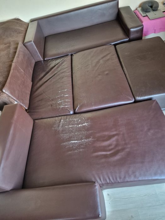 Холов немски диван с лежанка за претапициране