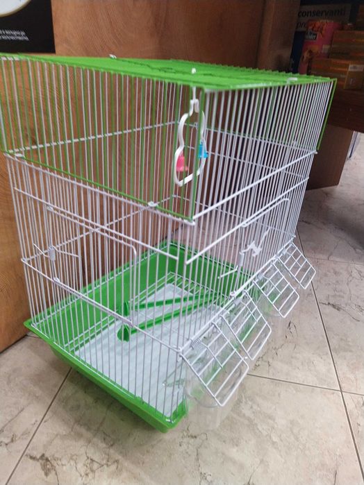 Клетки за птици с 4 или 3 хранилки   35 Х 28 Х 46  см