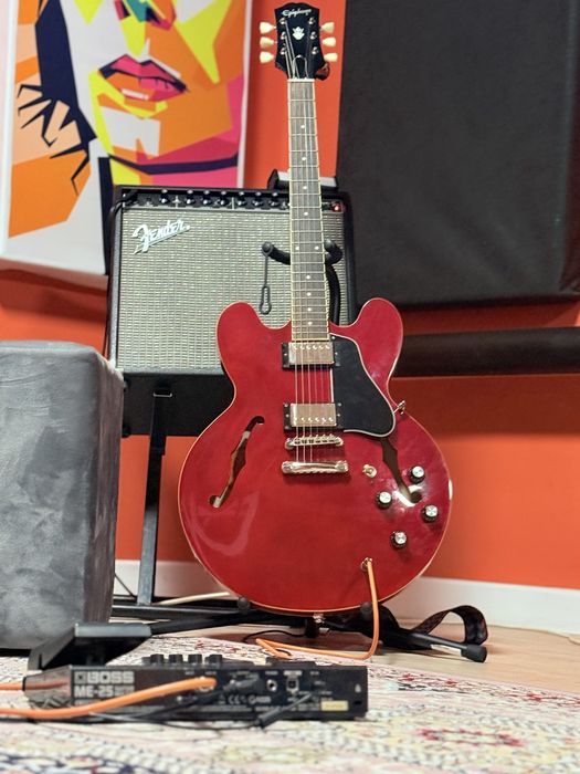 Электрогитара Epiphone ES-335 с плотным кейсом (orig)